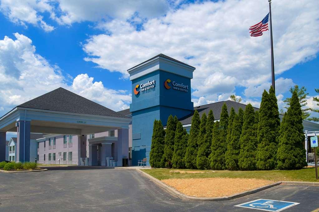 Comfort Inn & Suites Nw Milwaukee Germantown Εξωτερικό φωτογραφία